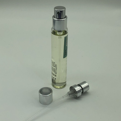 Pompa per profumi ed imballaggi per cosmetici di colore argento