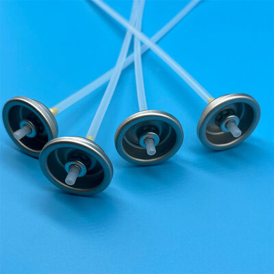 Valvola di spruzzo per shampoo secco con attuatore per l'applicazione di precisione