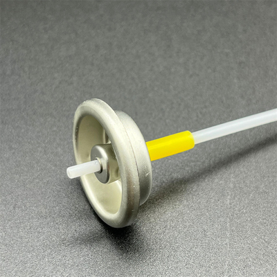Valvola aerosol con misurazione di precisione per la distribuzione controllata. Ideale per rinfrescatori d'aria e prodotti per la pulizia.