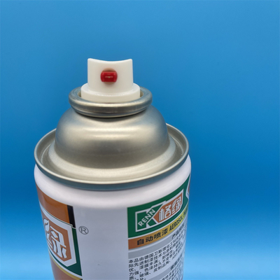 Disponibilità di vernice senza sforzo con una valvola aerosol di spruzzo di vernice femminile da un pollice