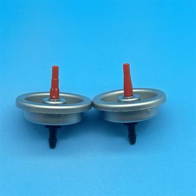 Valvola di ricarica per accendini a butano standard con design ad alto flusso