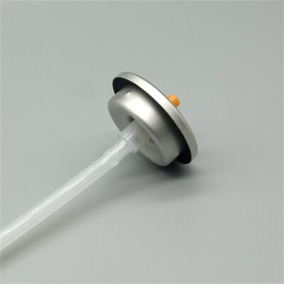 Valvola spray per cera lucidante per cruscotto per un'applicazione liscia della cera